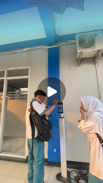 Absensi Digital SMK Bina Mandiri Multimedia: Tinggal Scan, Satu Detik Langsung T...